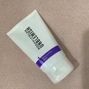 NEW Rodan + Fields Unblemish Refining Acne wash